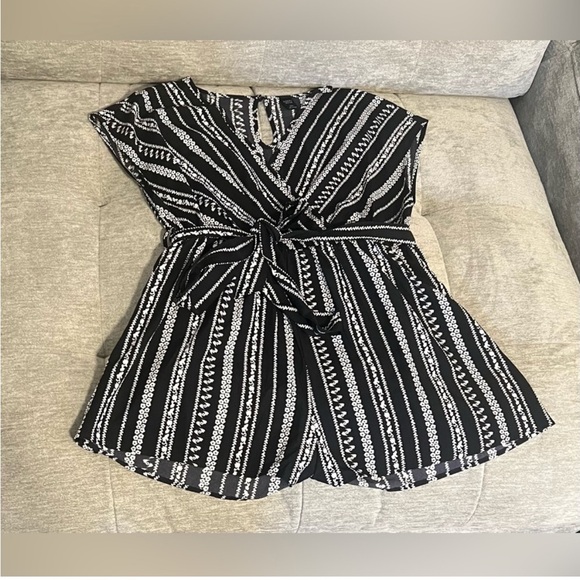 Emory Rose jumper, EUC - Picture 2 of 6